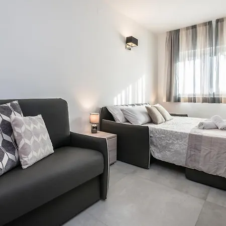 Cozy Studio-Flat In Paceville Saint Julian's Exterior photo
